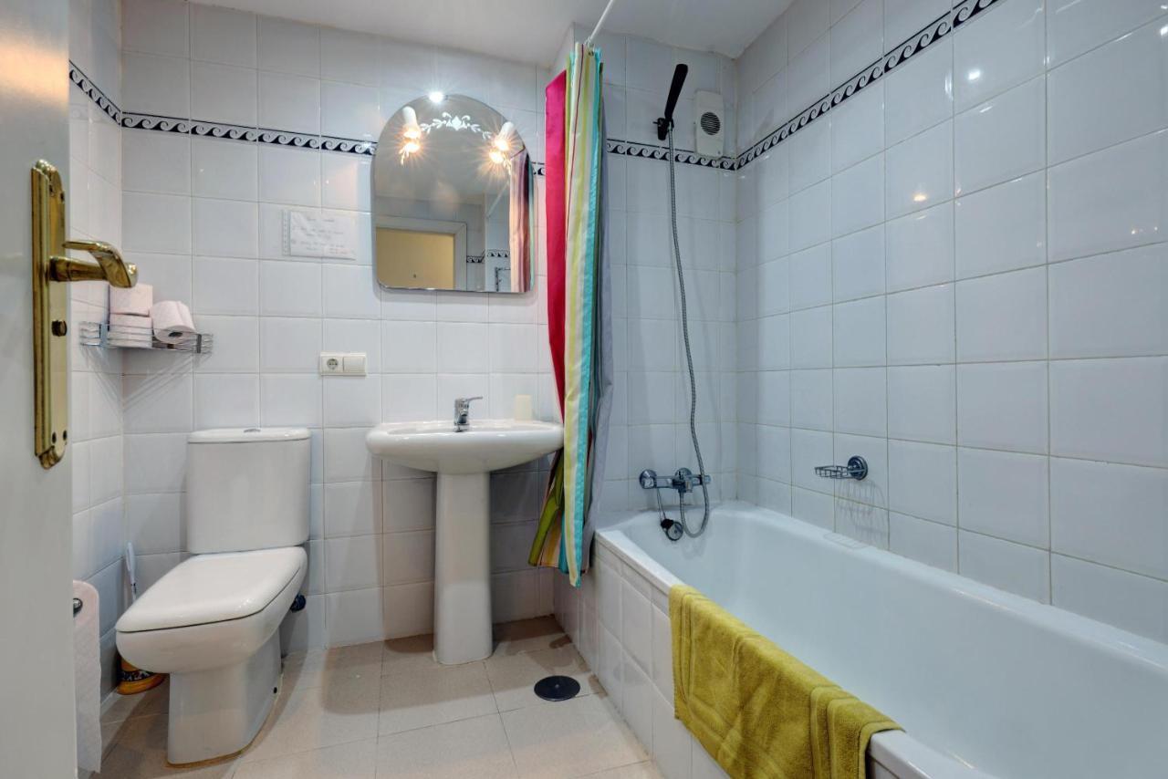 Luxury 2 Bed Freeview Tv Wi Apartment *